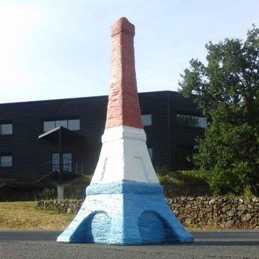 Eiffel tour, 3 colors from the block Concrete Eiffel tour, French flag colors