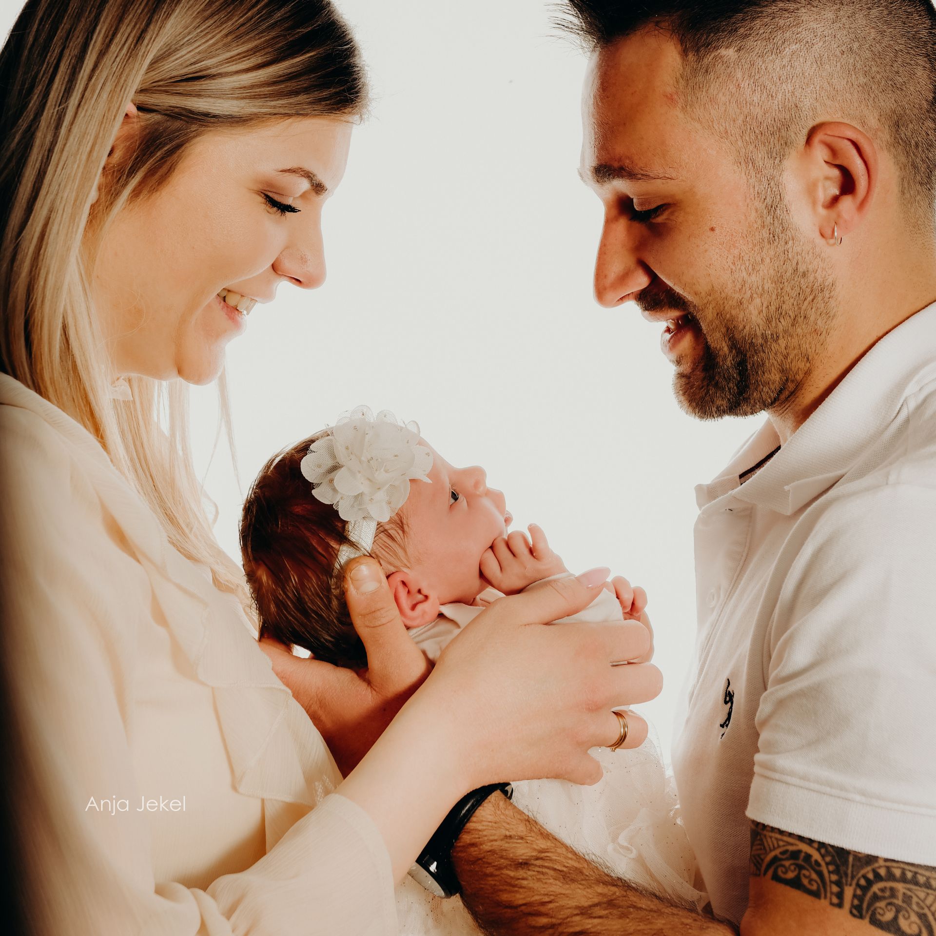 Anja Jekel Newbornfotos in Unterfranken Werneck Schweinfurt Volkach, Bamberg Würzburg Neugeborenen Familienshooting mit Baby