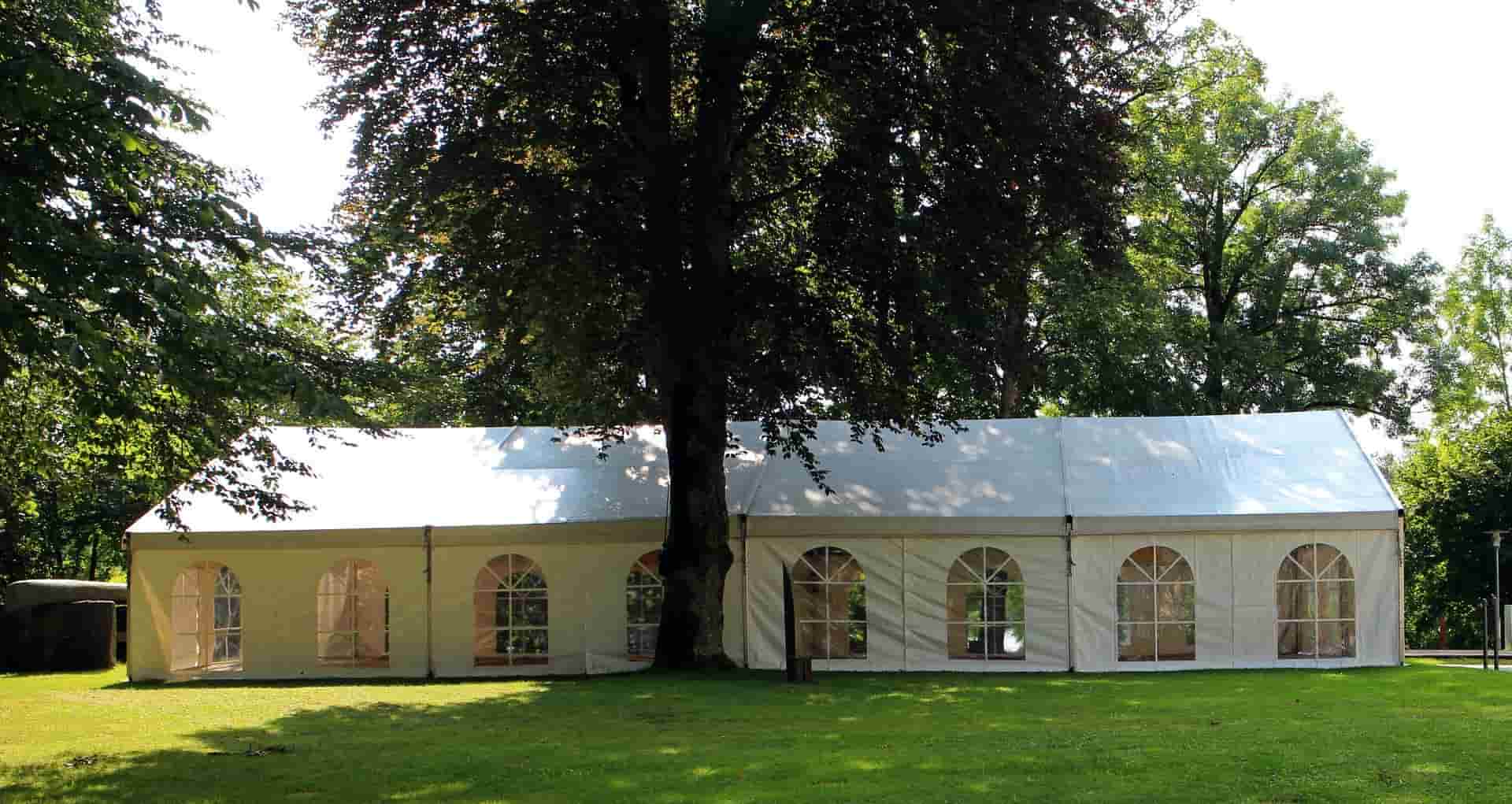 Carpas, velas, jaimas