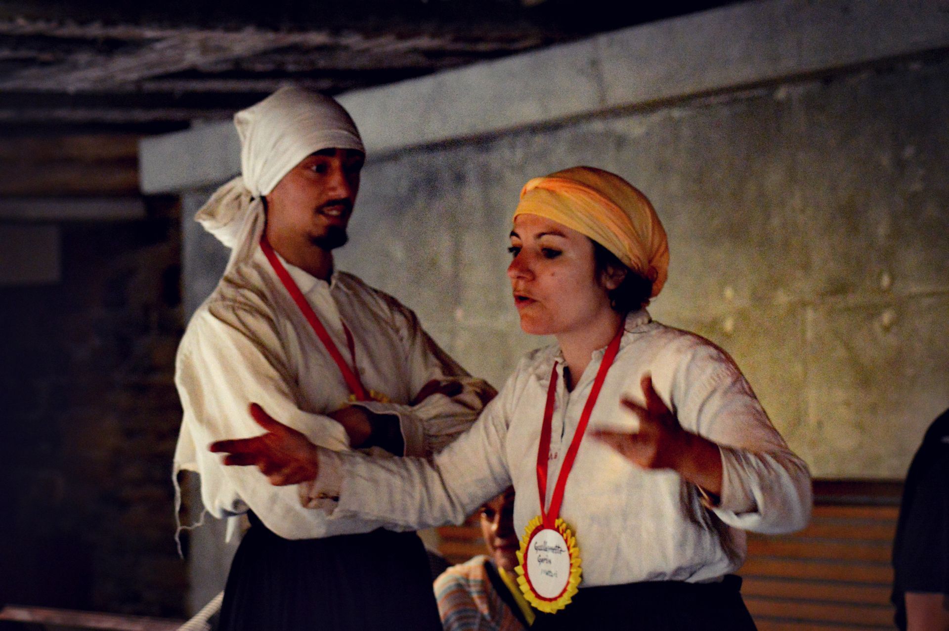 spectacle sur mesure Pincée d'Histoire Ambraluna L aime en Terre Salin les bains comédien costume grande saline
