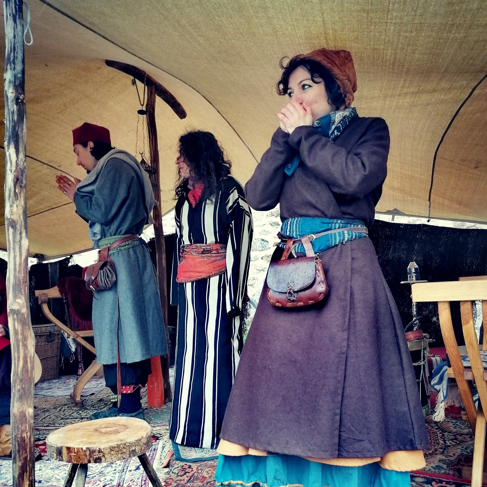 spectacle Chrétiens d'Orient dromadaire Ambraluna musiciens oud flûte musique d'orient tente berbère narguilé