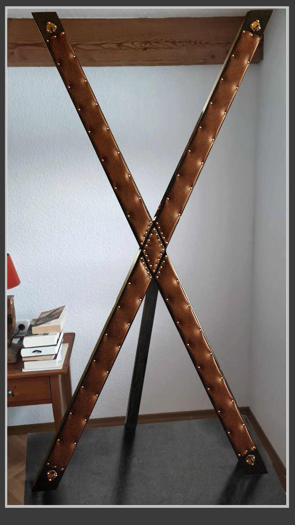 BDSM-Kreuz Standkreuz Andreaskreuz mit Bodenplatte