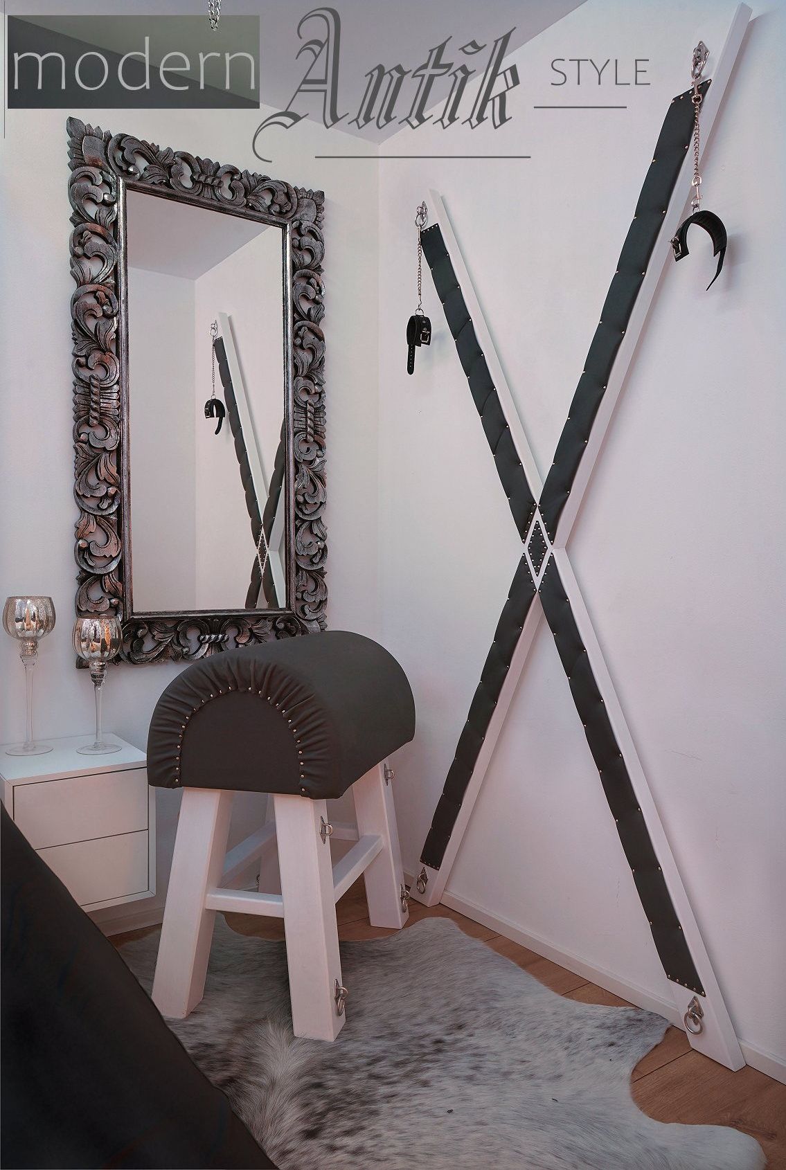 Rundbock Strafbock BDSM-Bock Leder gepolstert