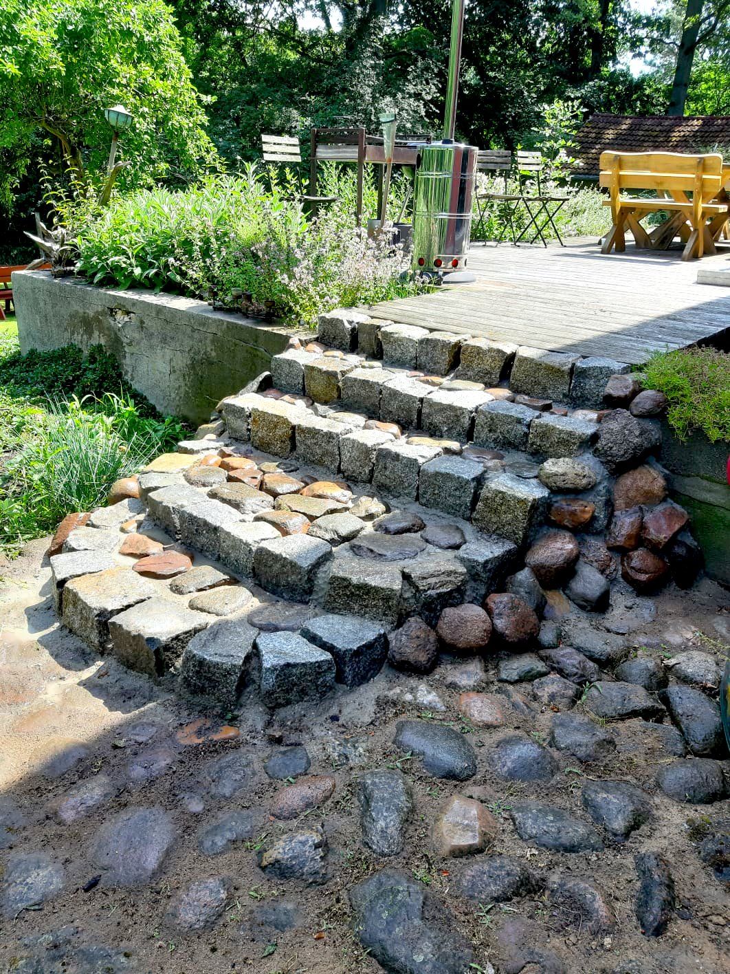 Skandi Garden - Garten- und Landschaftsbau, Natursteintreppe