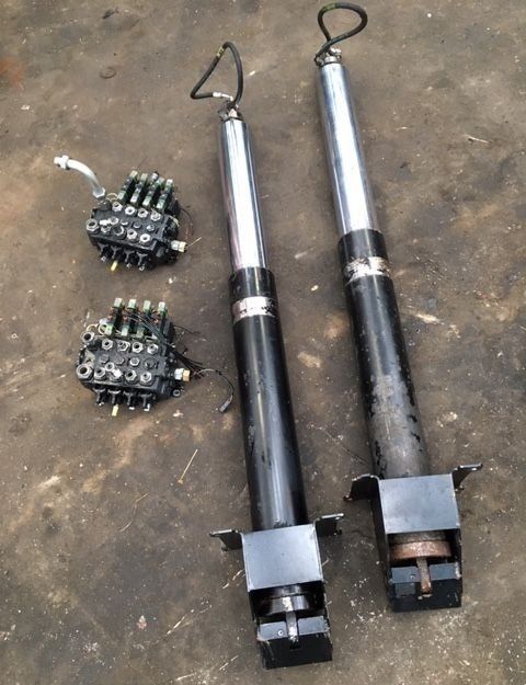 Twin Pack Eject Rams and Valves