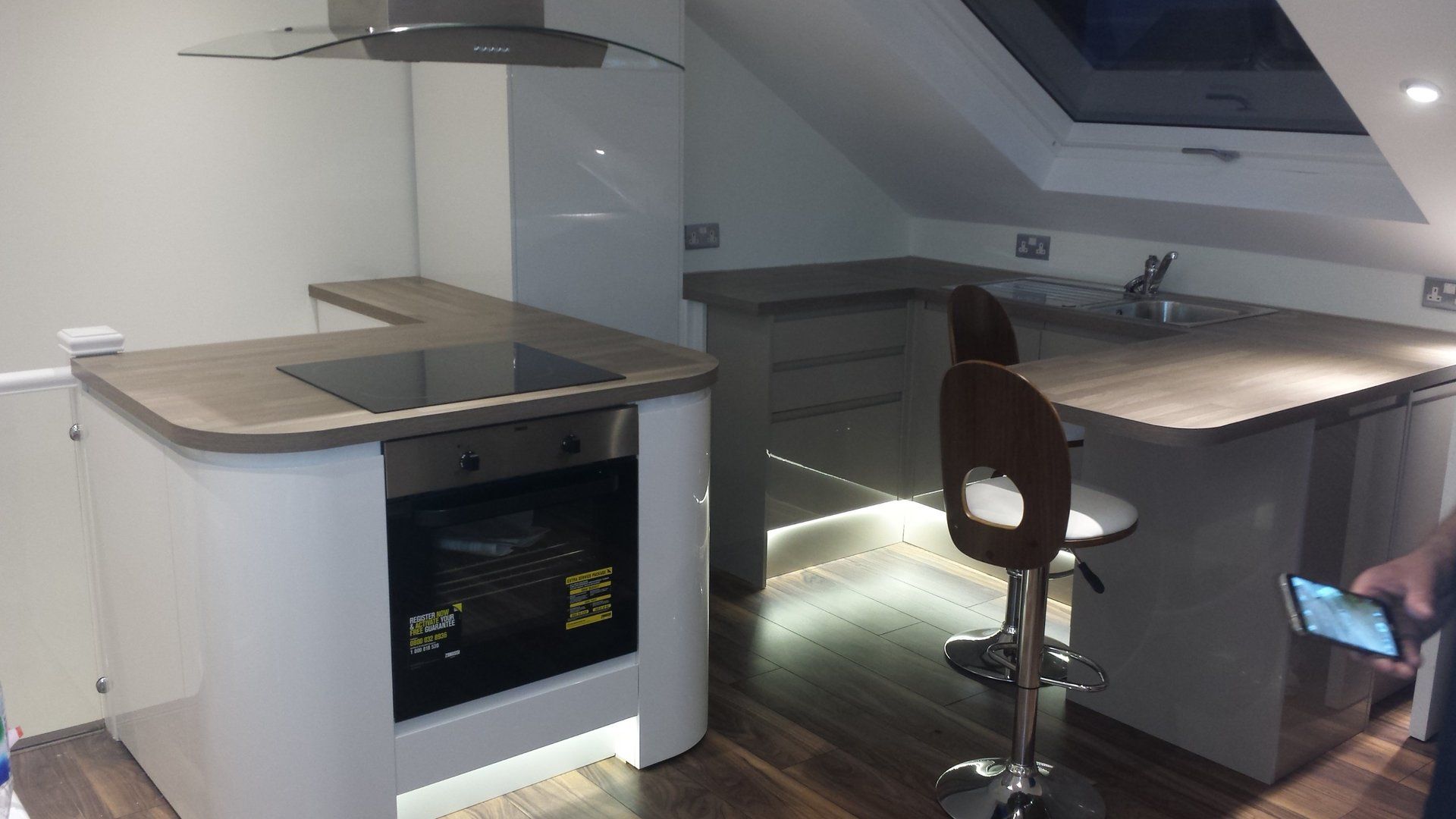 Contemporary kitchen in Datchet and Staines, close to Windsor, with modern design and practical features.