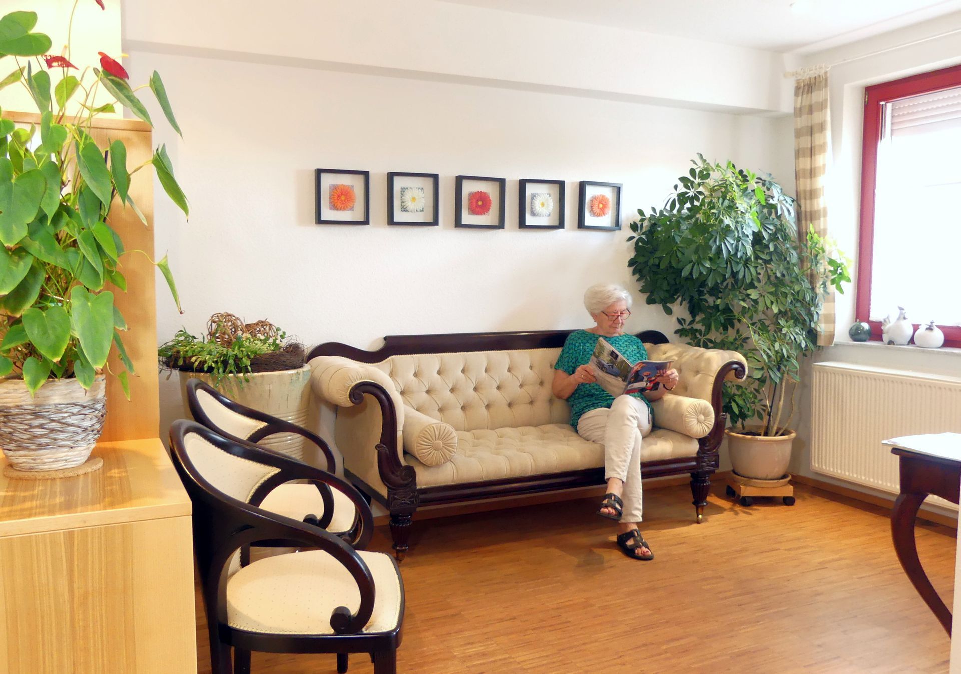 Besucher- und Wartezimmer der Privatpraxis Frau Dr. med. Merl-Rippplinger