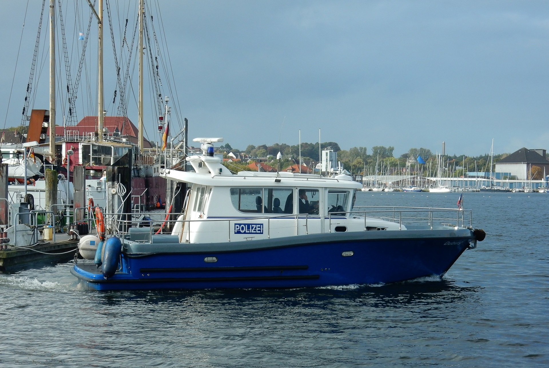 Ausbildung Wasserschutzpolizei Wasserpolizei Ausbildung, Anforderungen, Einstellung, Bootsführer, Polizeikapitän