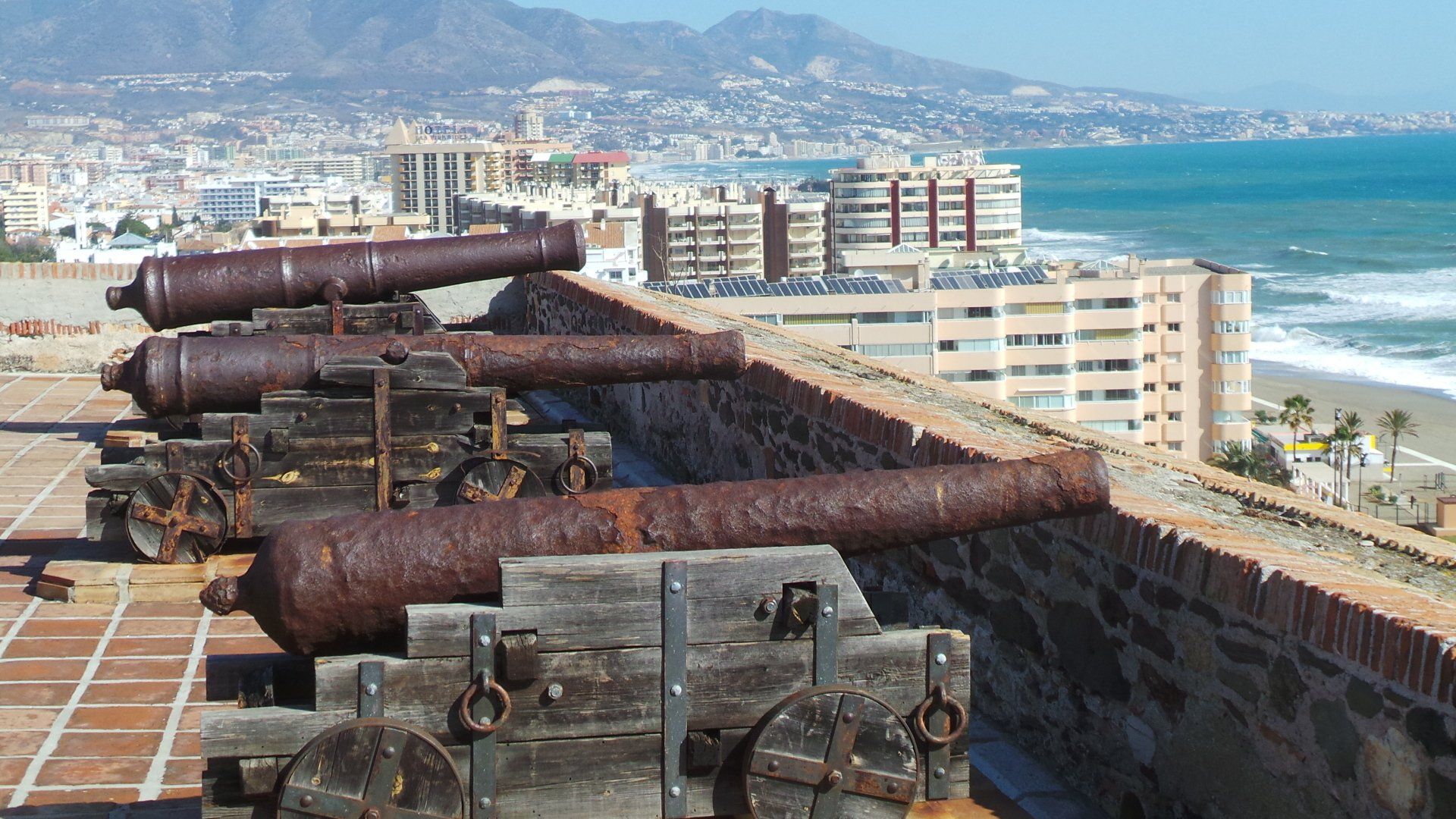 Sohail castle, fuengirola guns