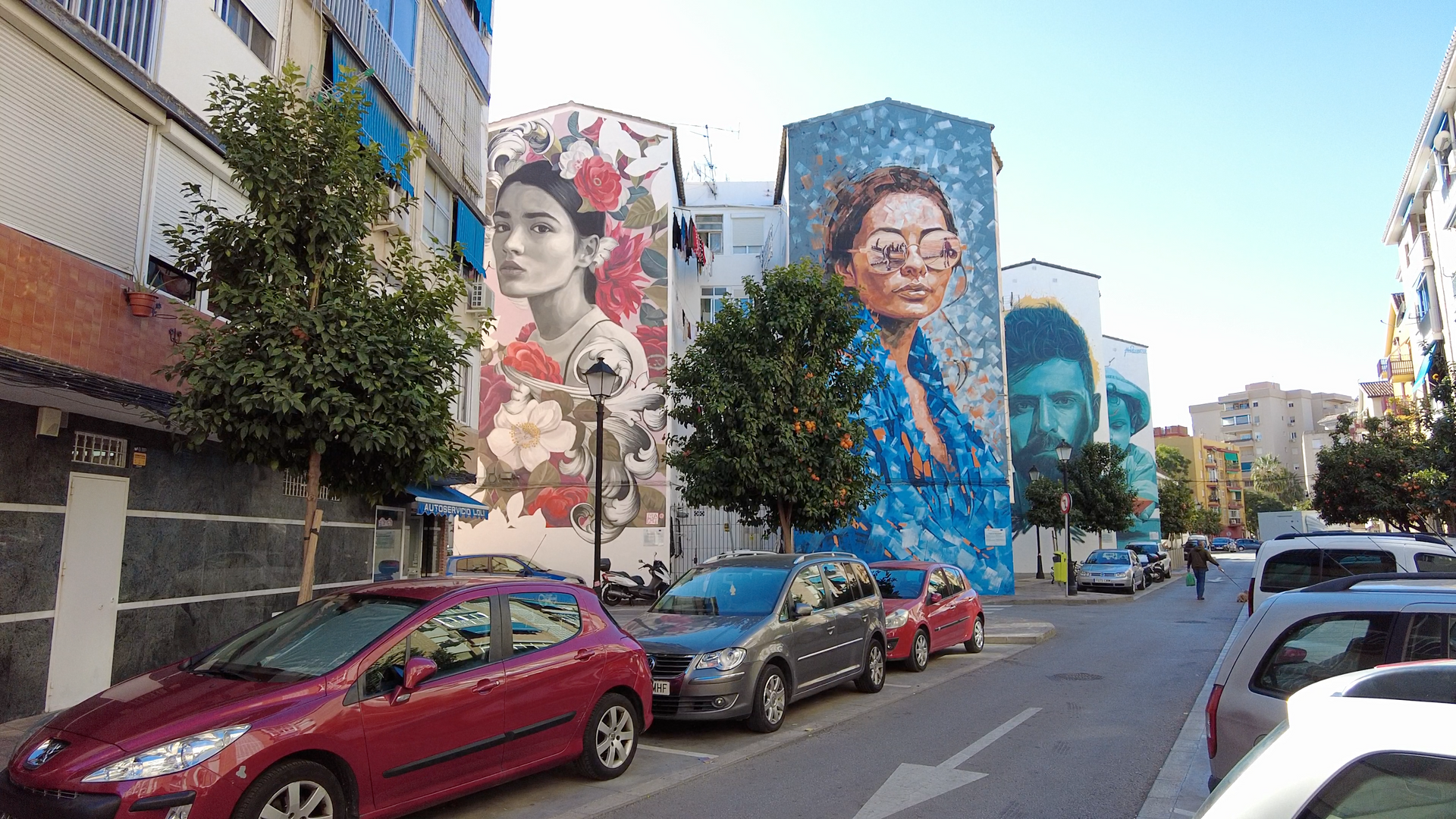 Street art mural on Calle Valladolid Fuengirola near Avenida de Mijas