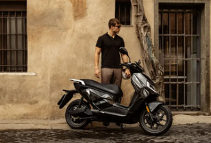 Elektroroller Niu FQi 500, 95 km/h