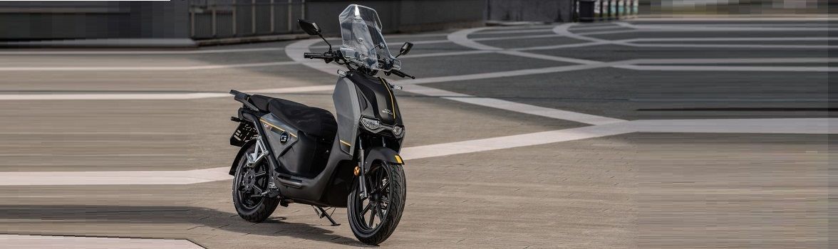 Elektroroller Super Soco CPX Pro