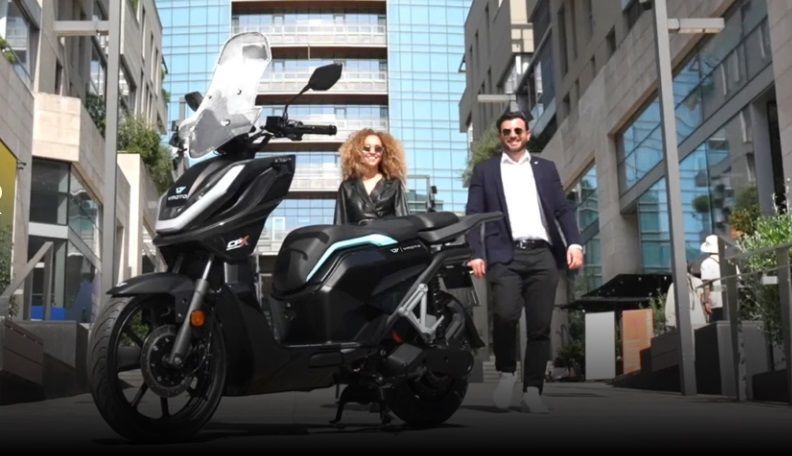 Elektroroller Vmoto CPX Explorer