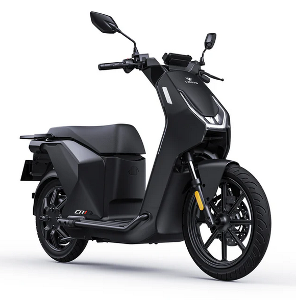 Elektroroller Vmoto CITi Elektroroller CITi 45 km/h von Vmoto in schwarz seitlich stehend