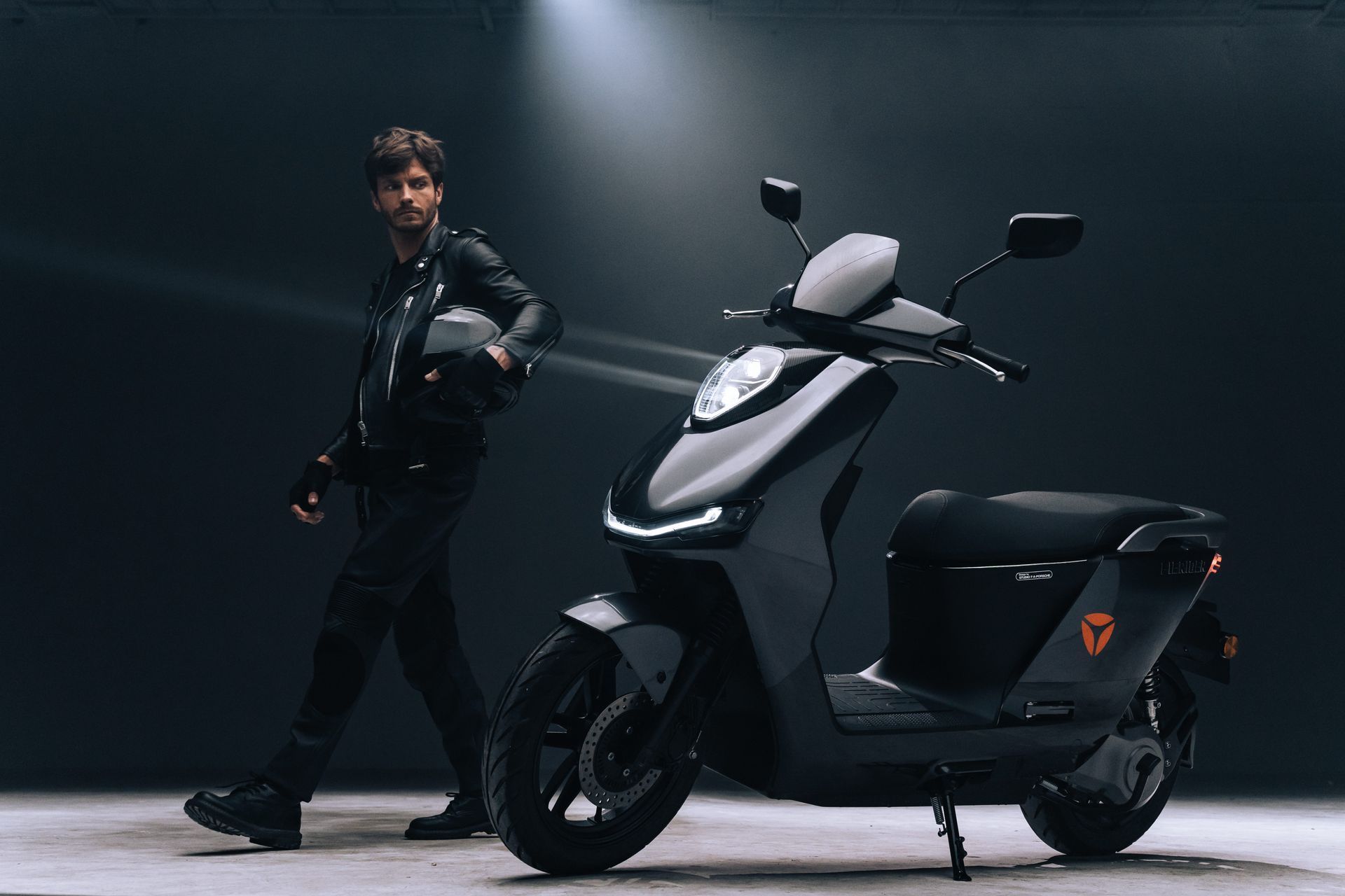 Elektroroller Yadea Fierider