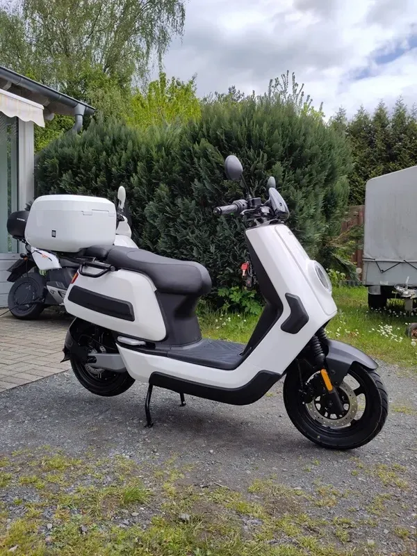 Angebote Elektroroller Niu NQi Cargo weiß