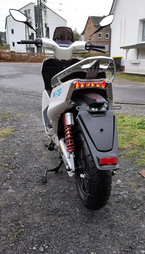 Rieju E-City 1 Elektroroller Angebot Hinten