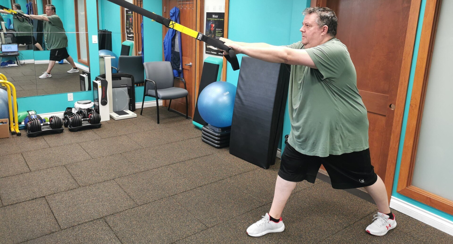 TRX lunging exercise