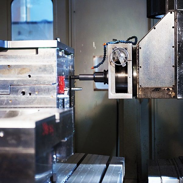 BORMAT - Herstellung von Formaufbauten für Spritz - und Druckgusswerkzeuge sowie Lohnbearbeitung im Bereich CNC-Fräsen, CNC-Drehen, Tieflochbohren und Schleifen BORMAT - Herstellung von Formaufbauten für Spritz - und Druckgusswerkzeuge sowie Lohnbearbeitung im Bereich CNC-Fräsen, CNC-Drehen, Tieflochbohren und Schleifen