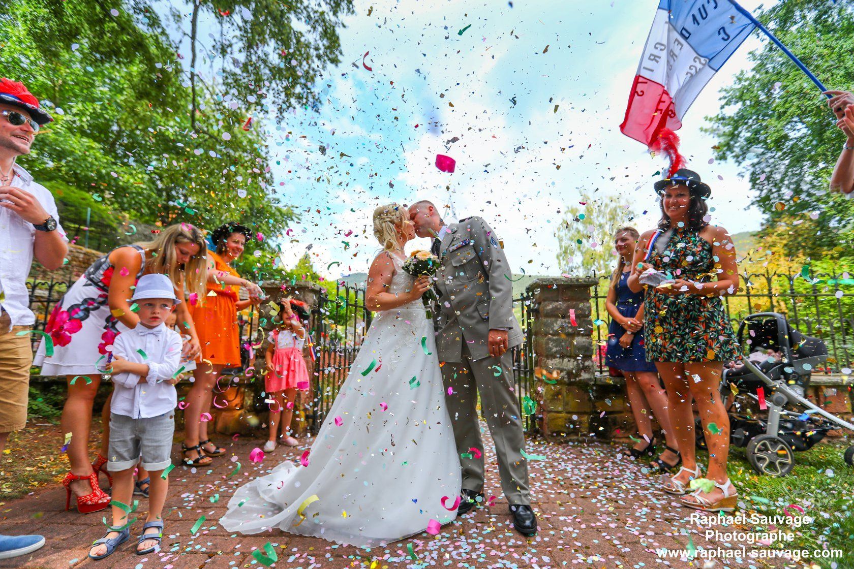 mariage,sauvage raphael,photographe strasbourg, alsace,strasbourg,haguenau,Photographe,professionnel,famille,mariage,portrait,strasbourg,rosheim,alsace,photobooth,mulhouse,sauvage,raphael,naissance,bapteme,anniversaire,couple,séance,photo,bois,rose,blé, photo, marrante, photographe,bas,haut,rhin,moselle,67,68,54,57,photobooth,location, photographe strasbourg,photographe mariage,photographe famille, location photobooth,photographe bas rhin, location cabine photo, photographe immobilier, photographe batiment,