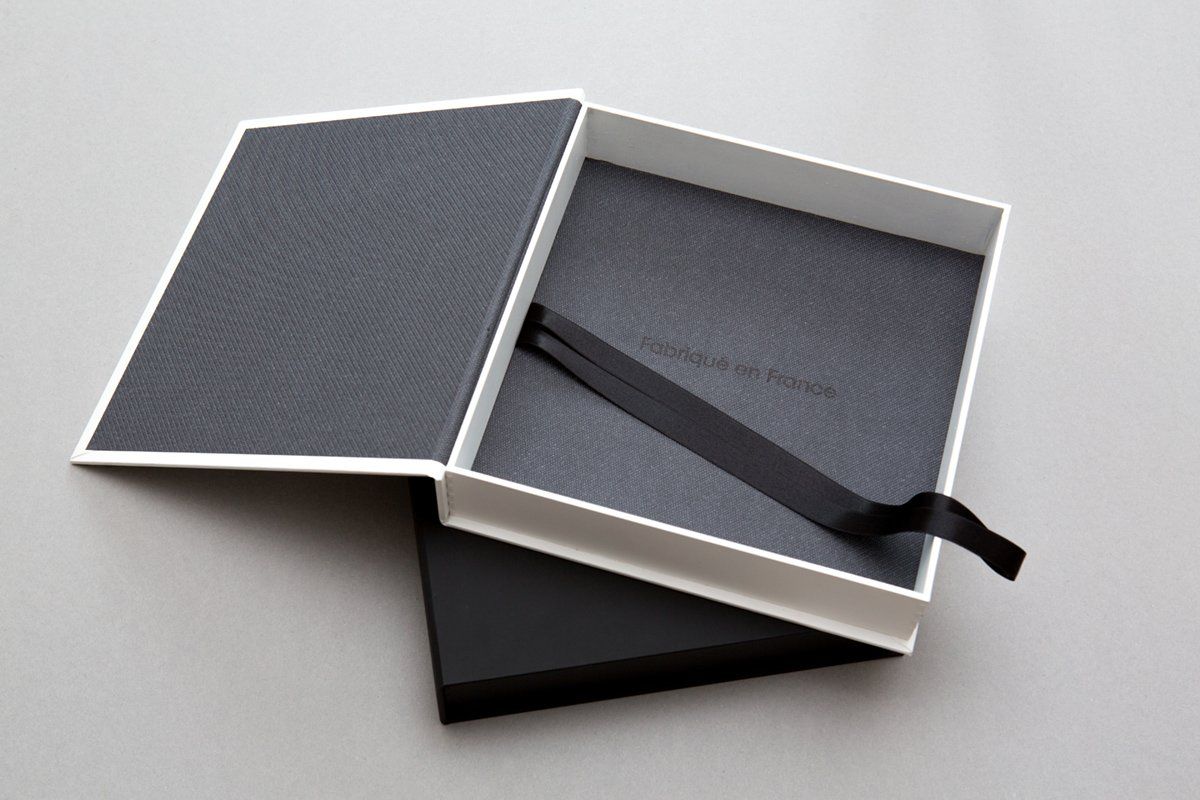 Photographe mariage, photographe mariage strasbourg, album photo mariage, album photo, book mariage, album ouverture à plat, album tissu, album bois, album vernis séléctif, album photo photographe, album photo bois, album photo tissu,