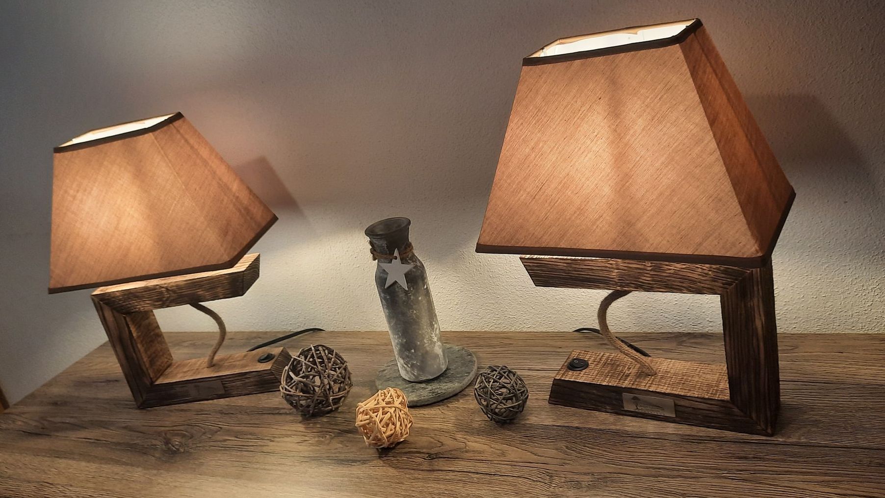 Modell: ULT2-10-8 DB Lampenschirm DUNKELBRAUN