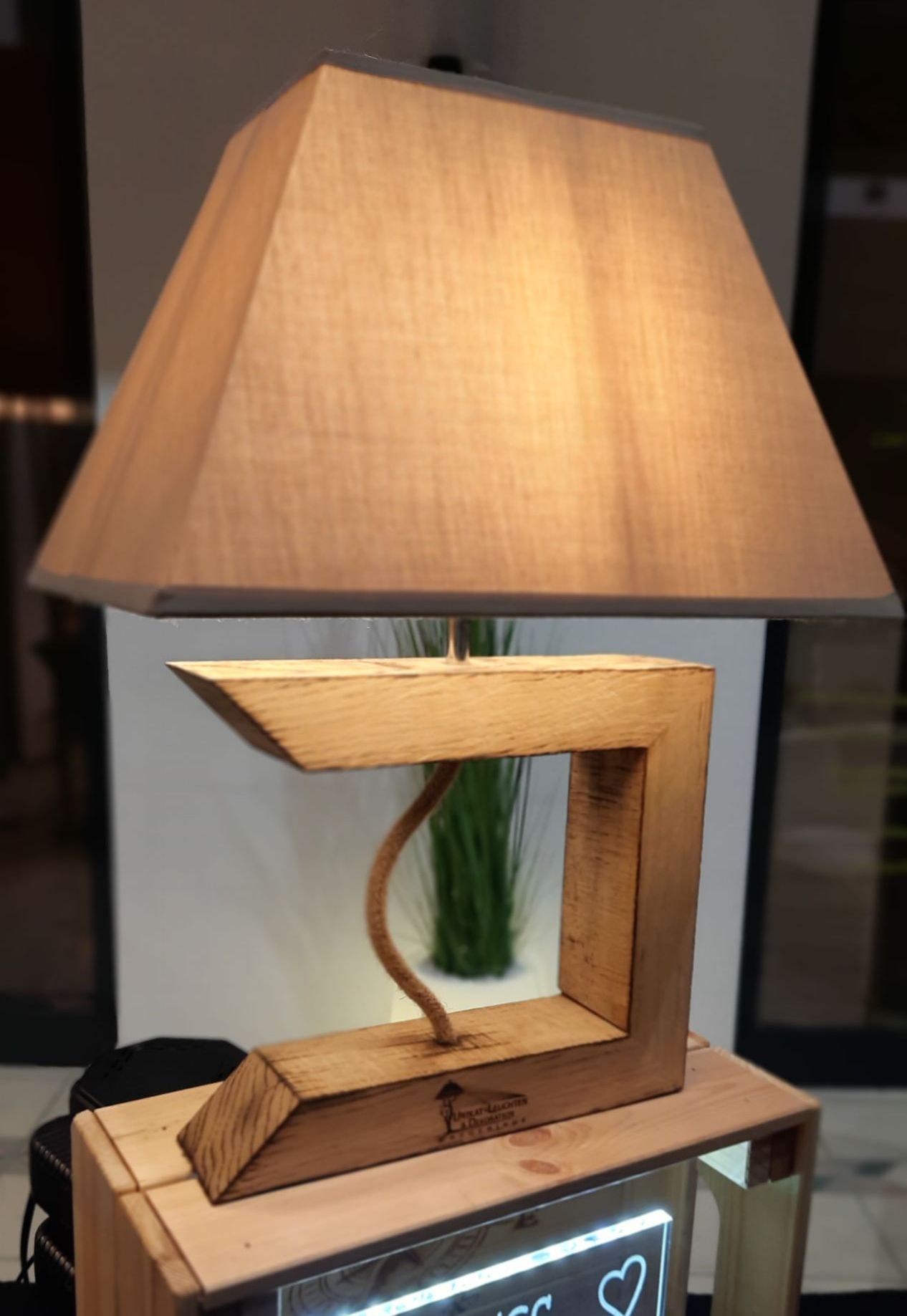 Modell: ULT2-10-3 SW