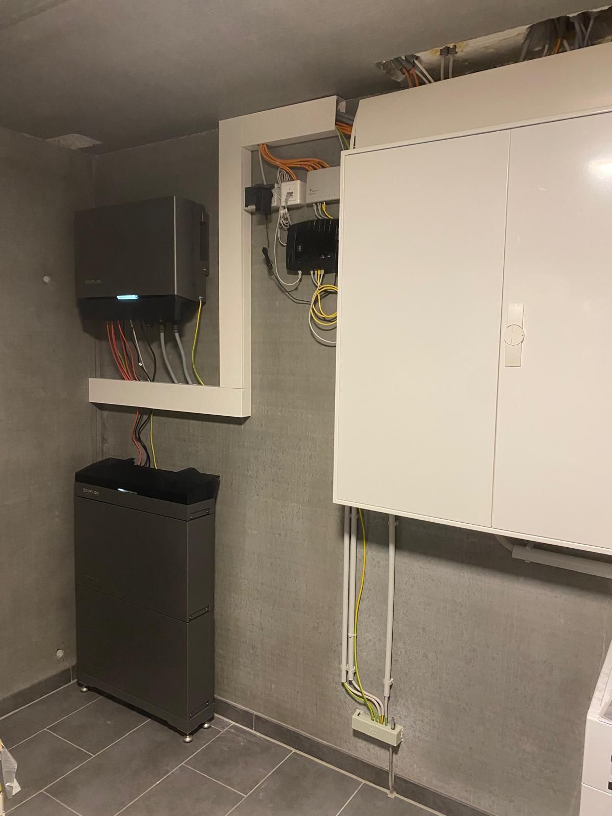 NEKO Kundenreferenzbild Batteriespeicher, Elektroanschluss