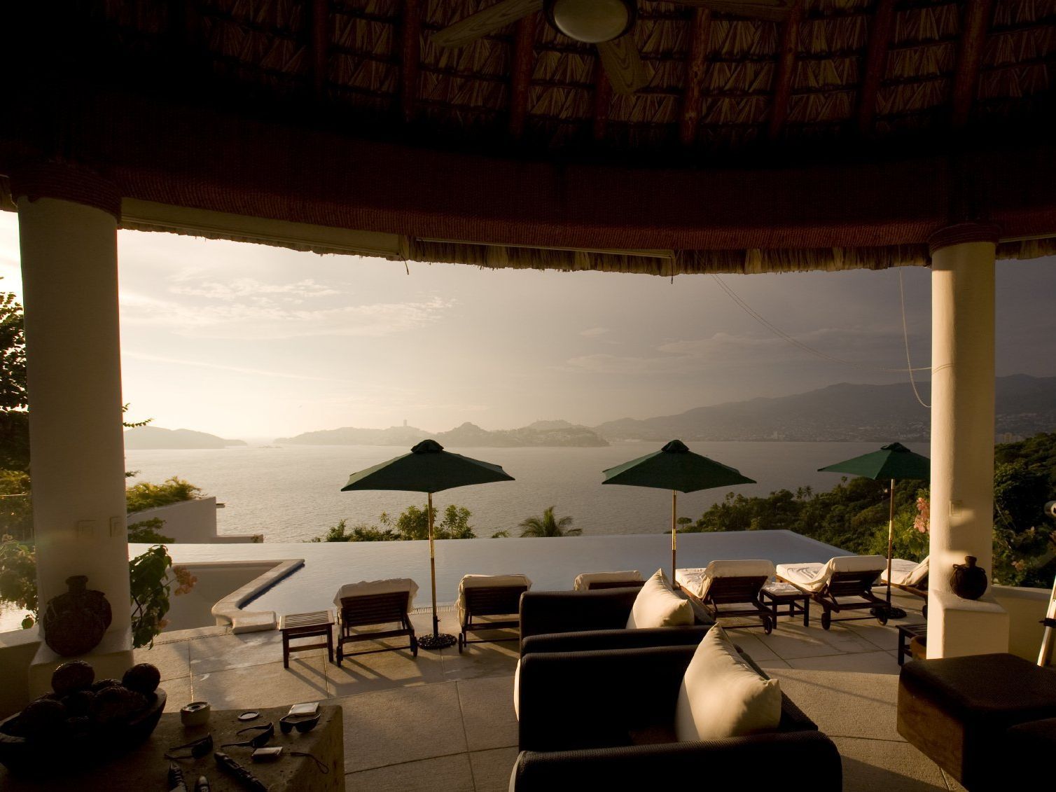 Yachtcharter Montenegro, Ankern in der Bucht von Kotor