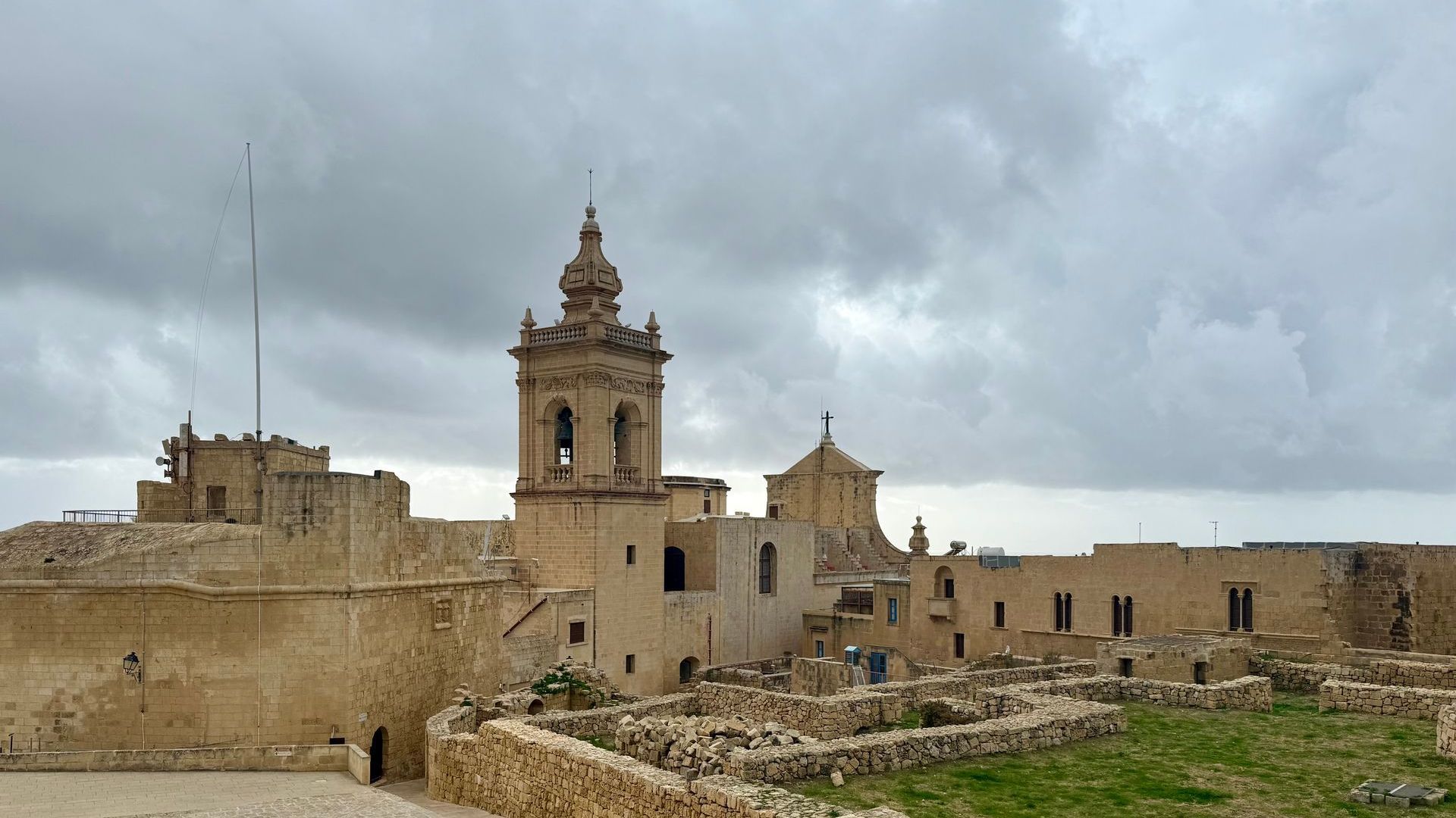 Yachtcharter Malta, segeln rund Gozo