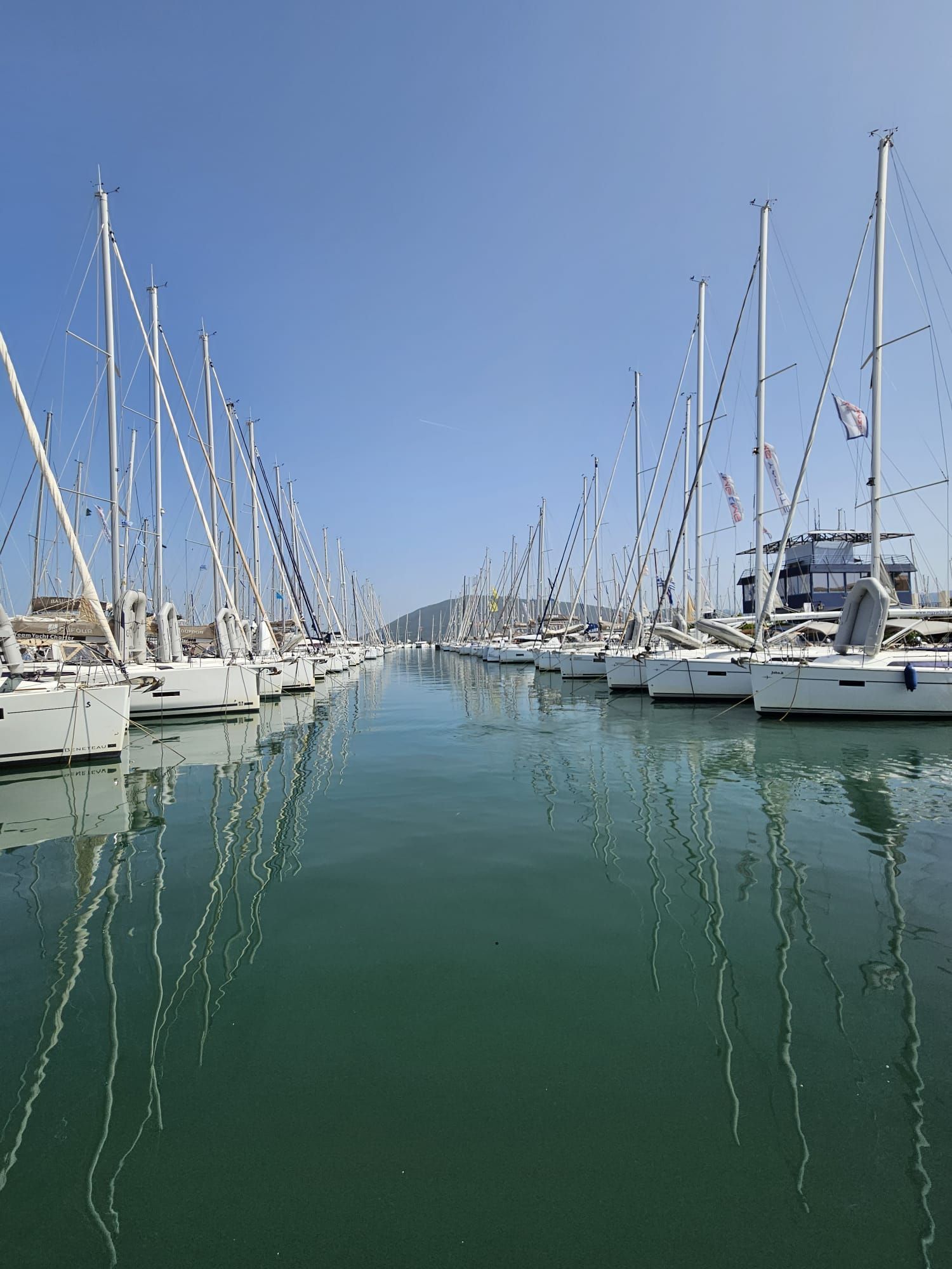 Yachtcharter ab Lefkas, Segelyachten und Katamarane mieten in der D-Marin