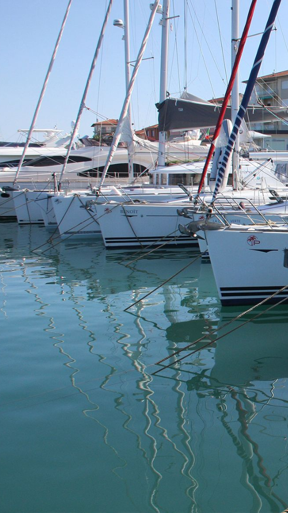 Yachtcharter ab San Vincenzo, Segelyachten mieten von Palm Yachting