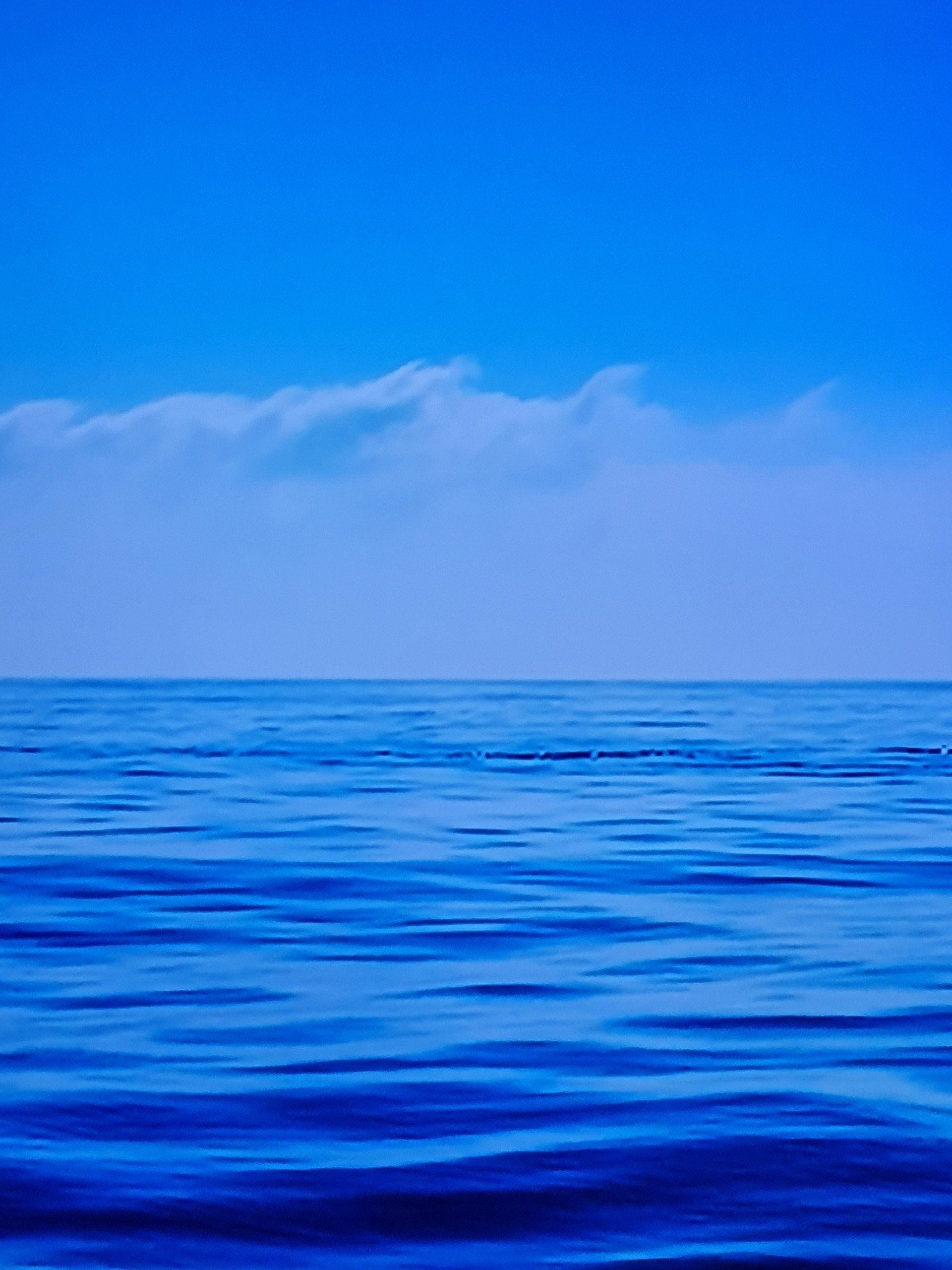 Zeit, Ruhe, gutes Leben? Ja. Photo by: Viola Einert-Krug Meer still blaues Wasser kleine Wellen