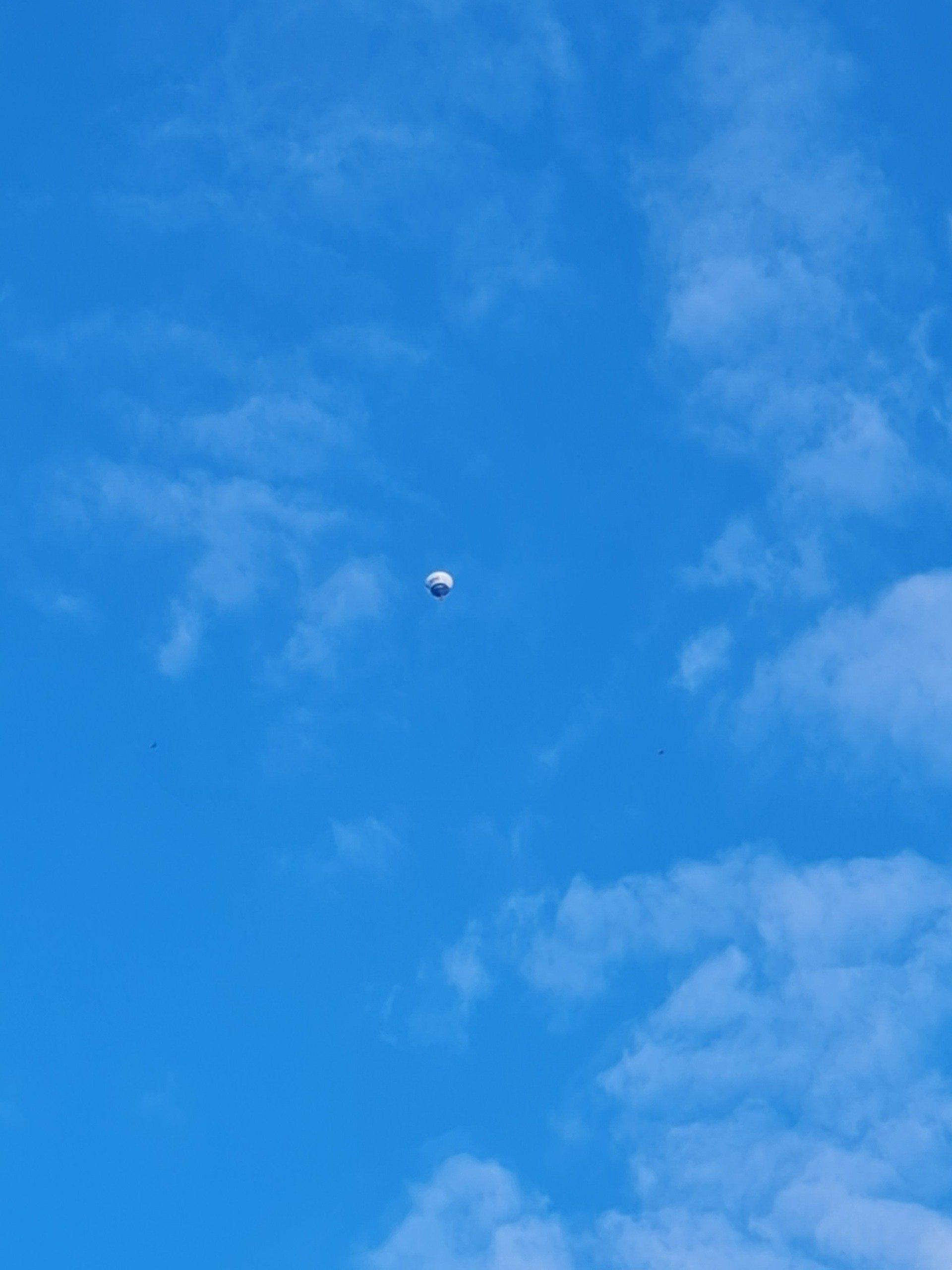 Blauer Ballon und Träume Photo by: Viola Einert-Krug Ballon Träume