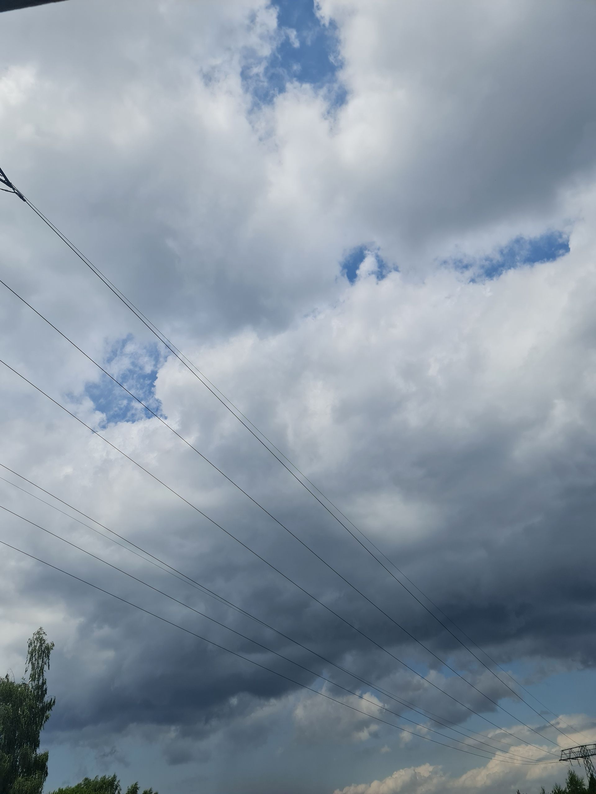 Regenwolken am Himmel