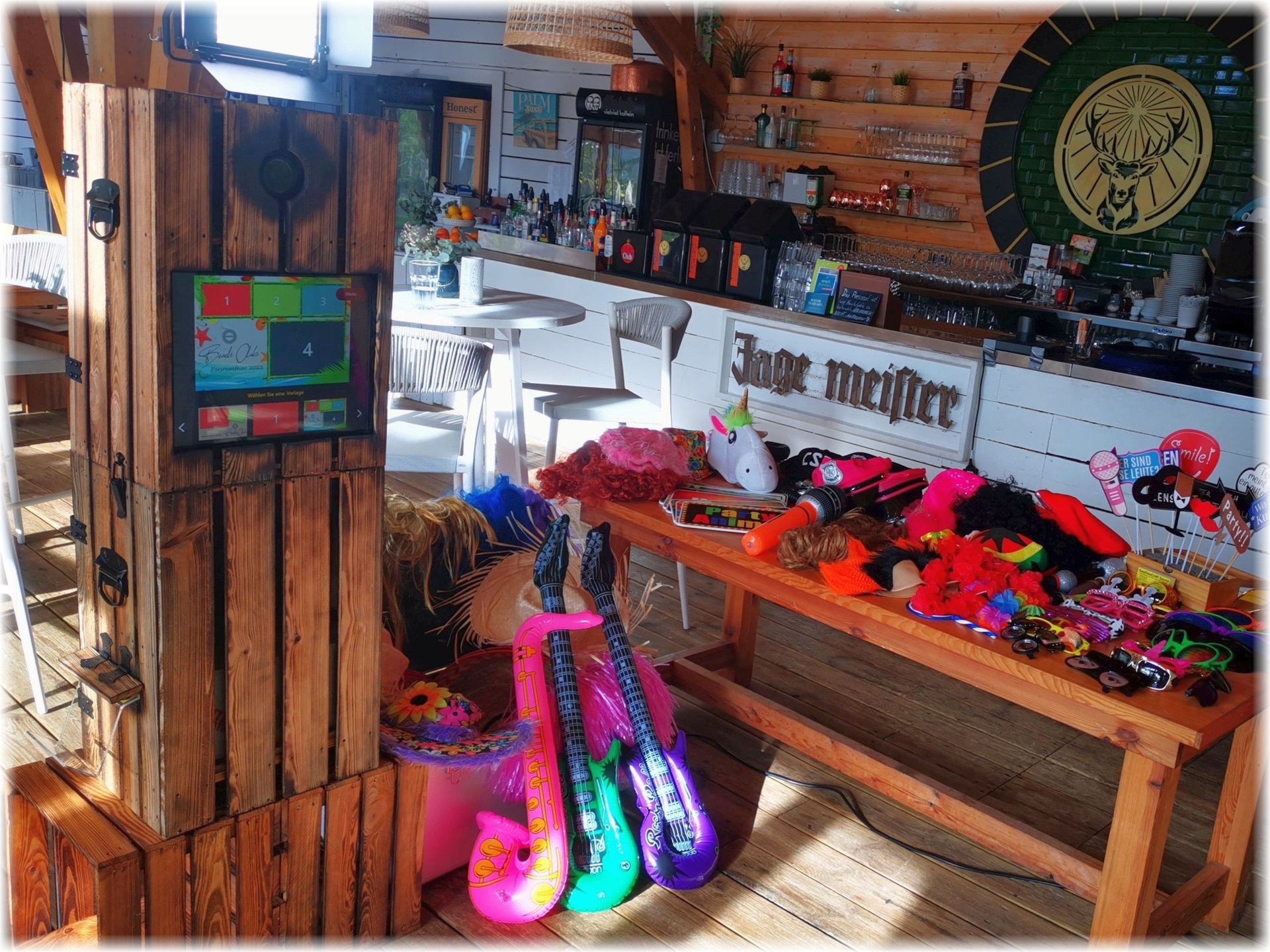 Unsere Fotobox Vintage im Einsatz auf einer Firmenfeier im Beach Club Wolfenbüttel.