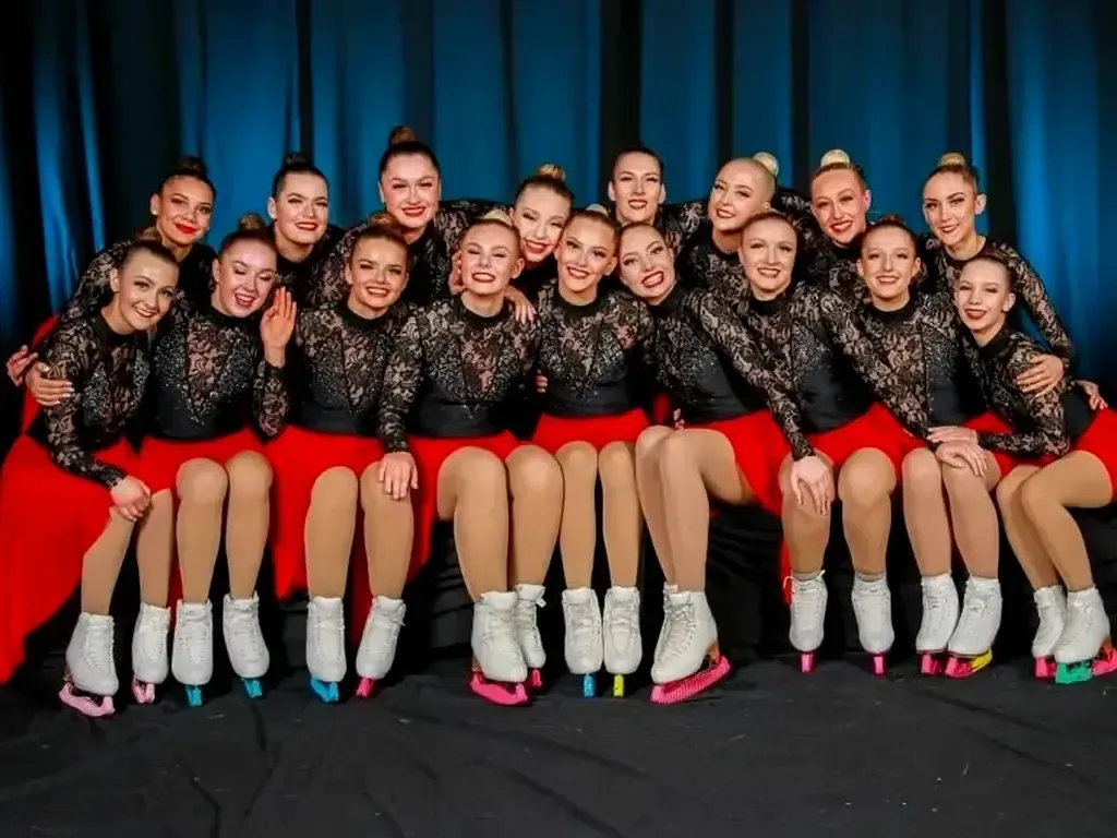 NSSA Synchronised Skating Squad: Icicles Senior