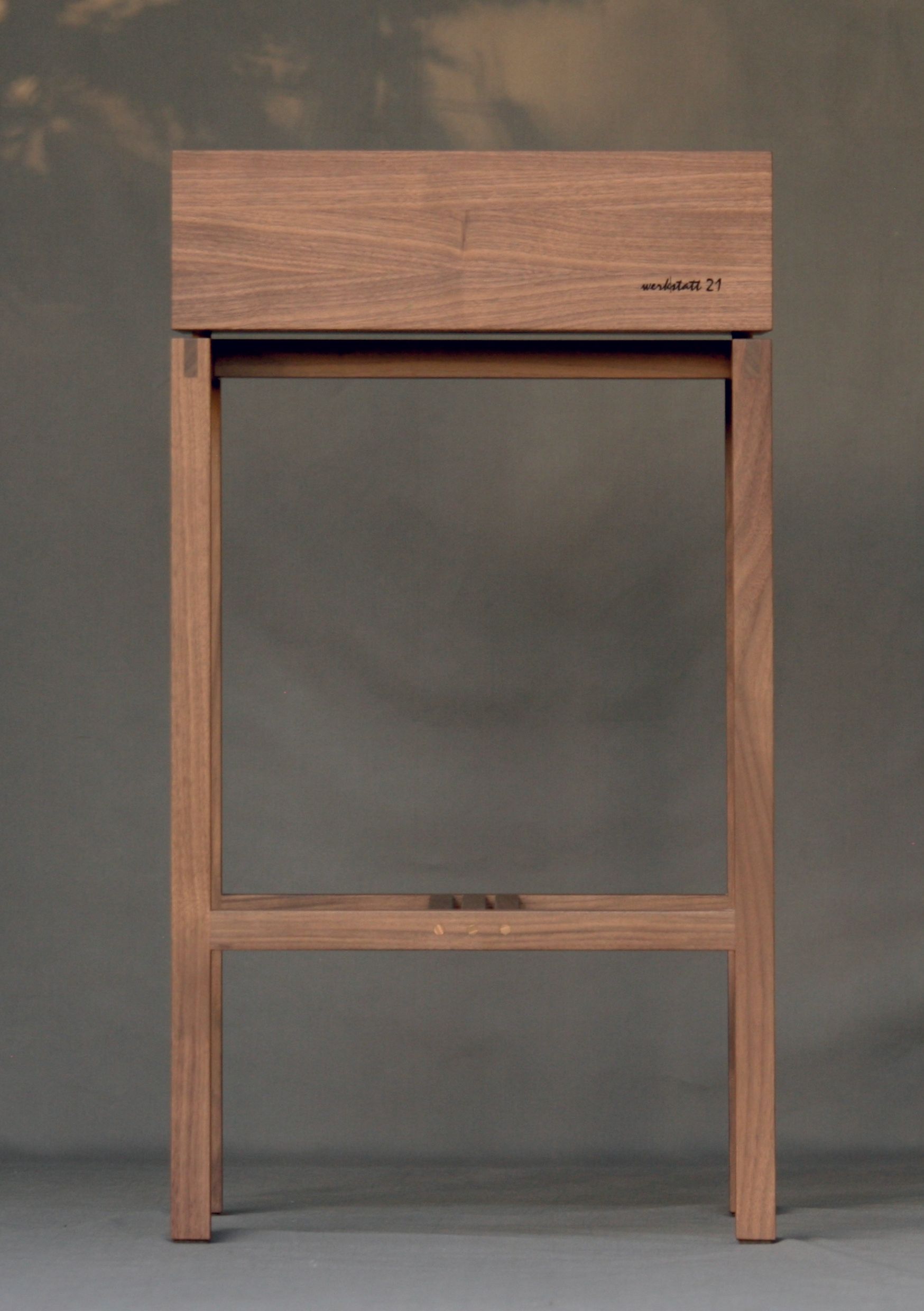 barhocker, linea3, german design award winner, thomas westermann, werkstatt21, tischlerei, dinlaken, design, innenarchitektur