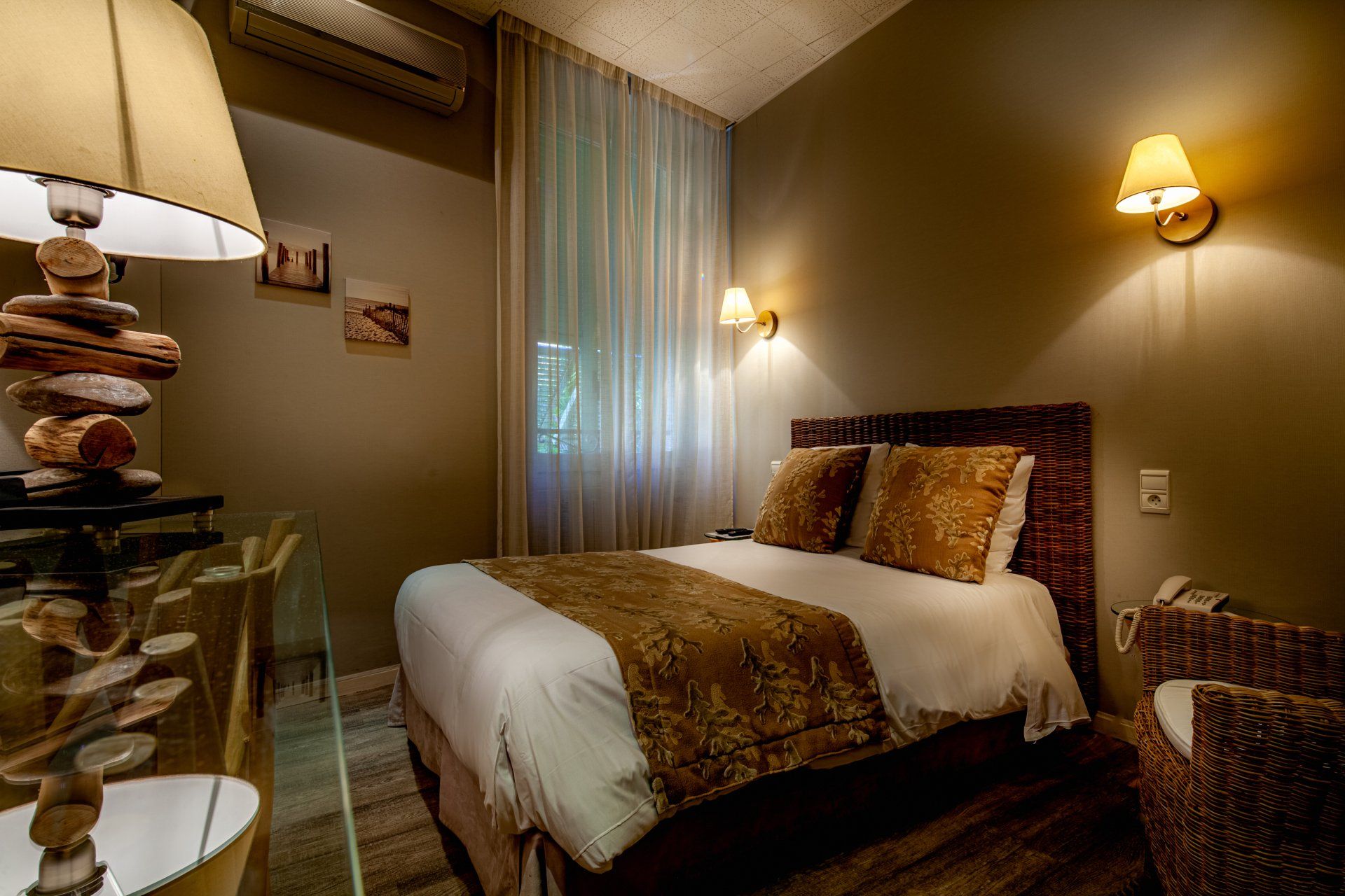 Photographies d'Hotels, Chambres d'hôtes, gîtes ruraux , location saisonnières, agents immobilier