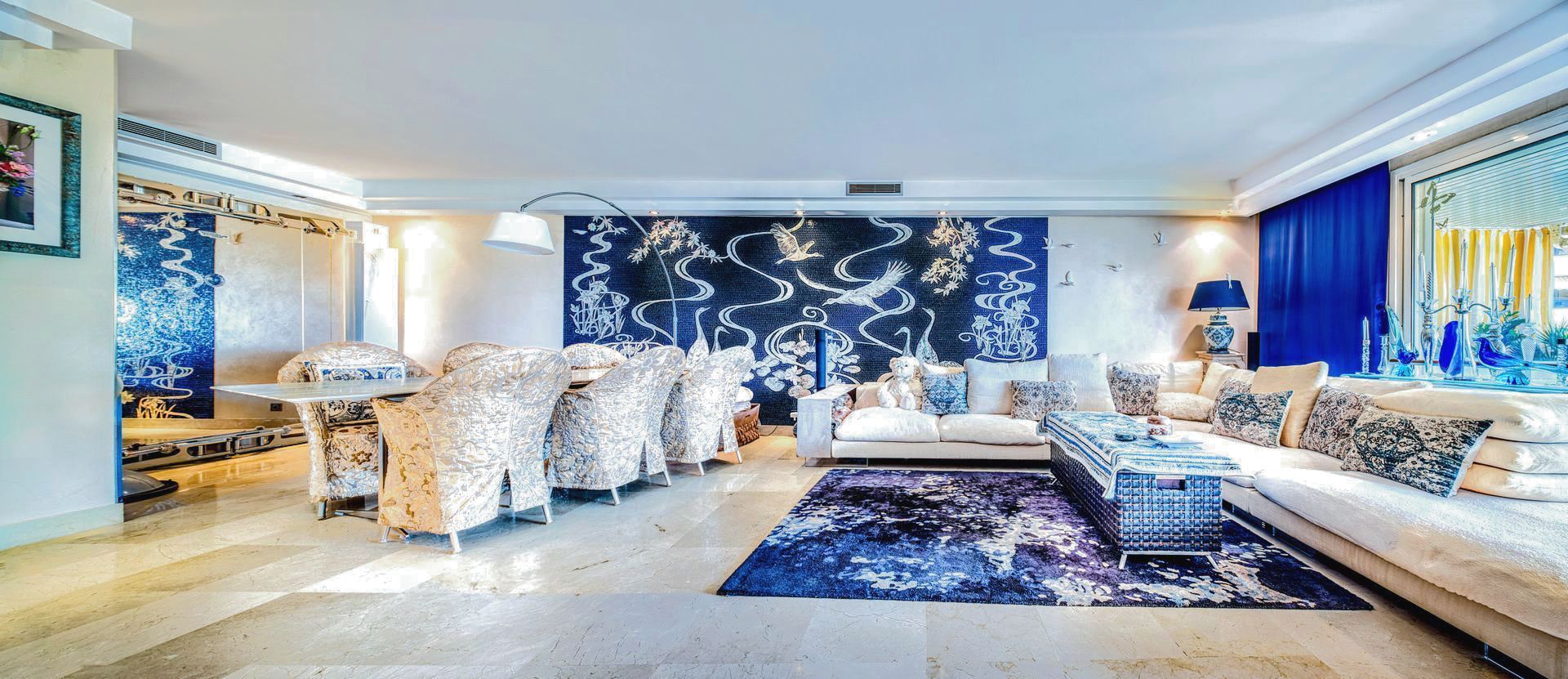 © A.LeBlanc, Salle deséjour d'un appartement pour Agence