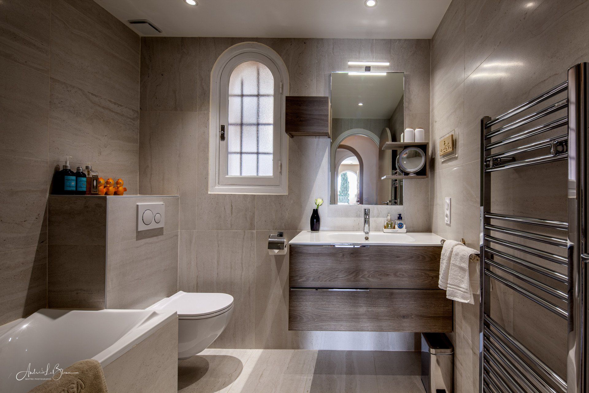 © André LeBlanc, Cabinet de toilette de la villa Philae à Menton Garavan 06500