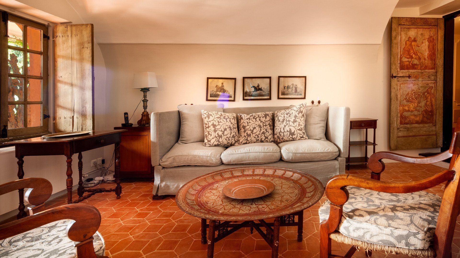 © André LeBlanc, Salle de séjour à l'Aumonerie à la vieille ville de Rocquebrune-Cap-Martin