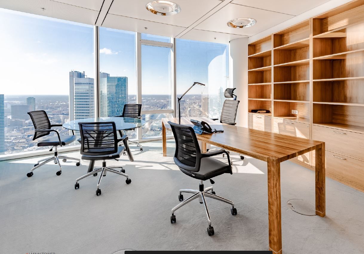 Professionelle Reinigung von Büroräumen durch Lavette GmbH. Für saubere und hygienische Arbeitsplätze.