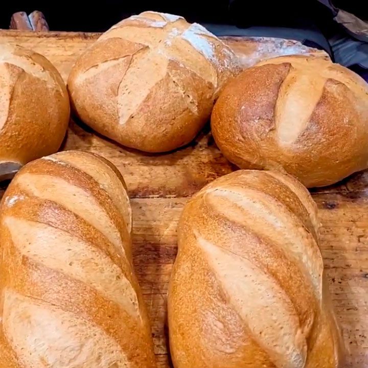 Panadería Masa Madre, Panes y Barras de Pan
