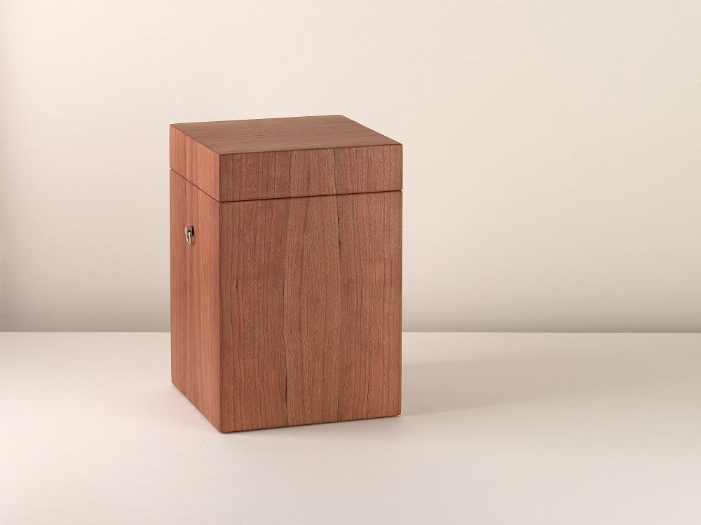 FriedWald GmbH, Urne, Rehau, Massivholz, Schmuckurne, Holzurne, Ruhewald, Waldfriedhof, Naturfriedhof, Bestattung