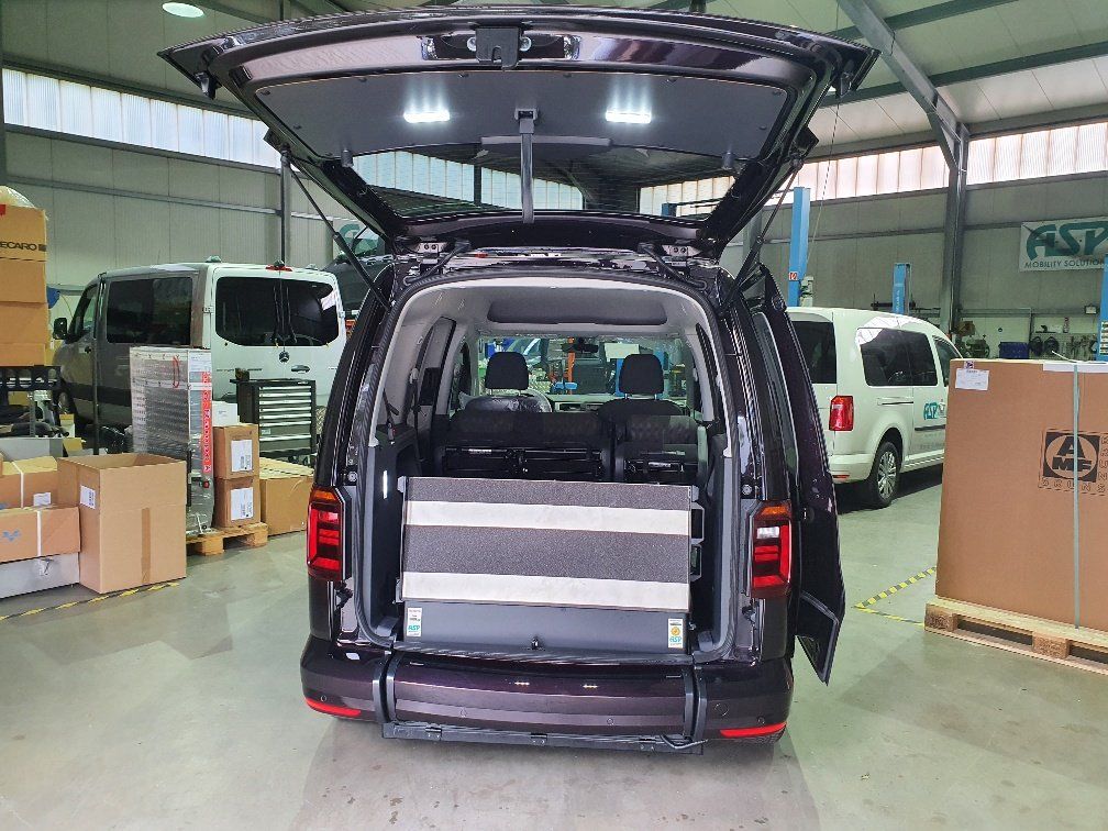 VW Caddy kurz als XXL Heckumbau 940mm breit