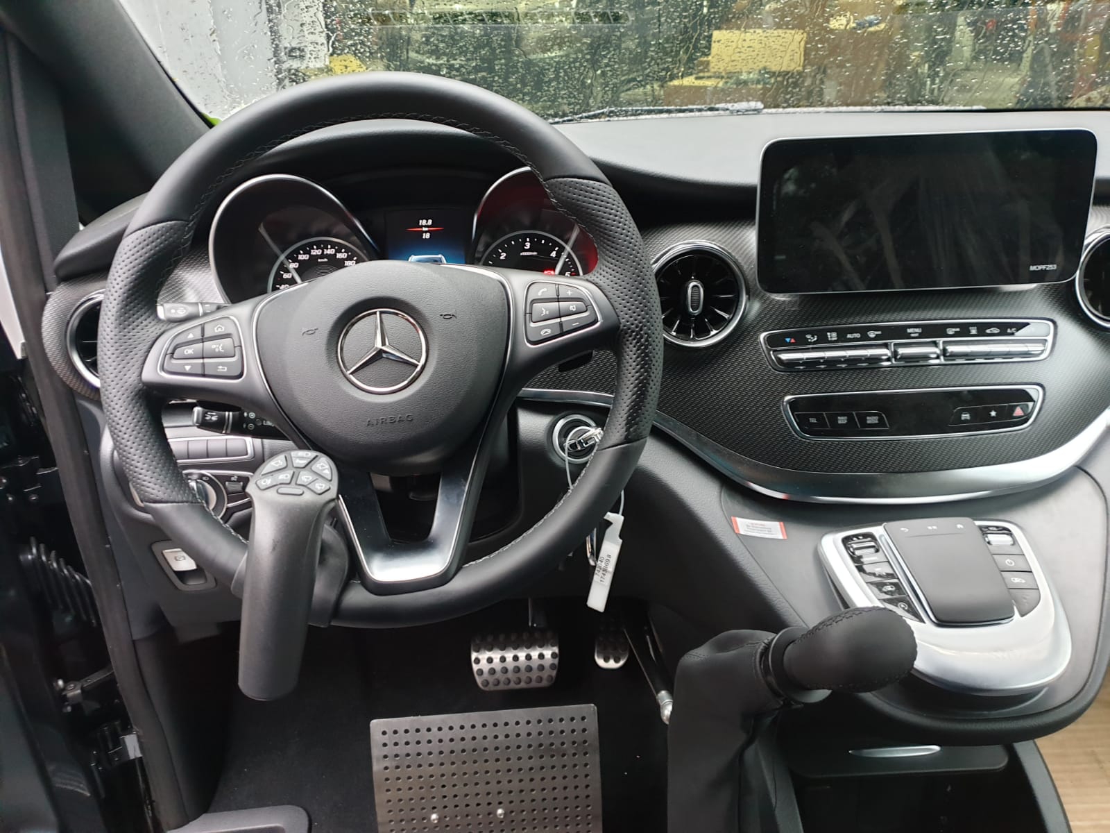 Multifunktionsdrehknopf , Handgerät Gas Bremse und Pedalabdeckung für Selbstfahrer Mercedes V-Klasse mit Multicommander