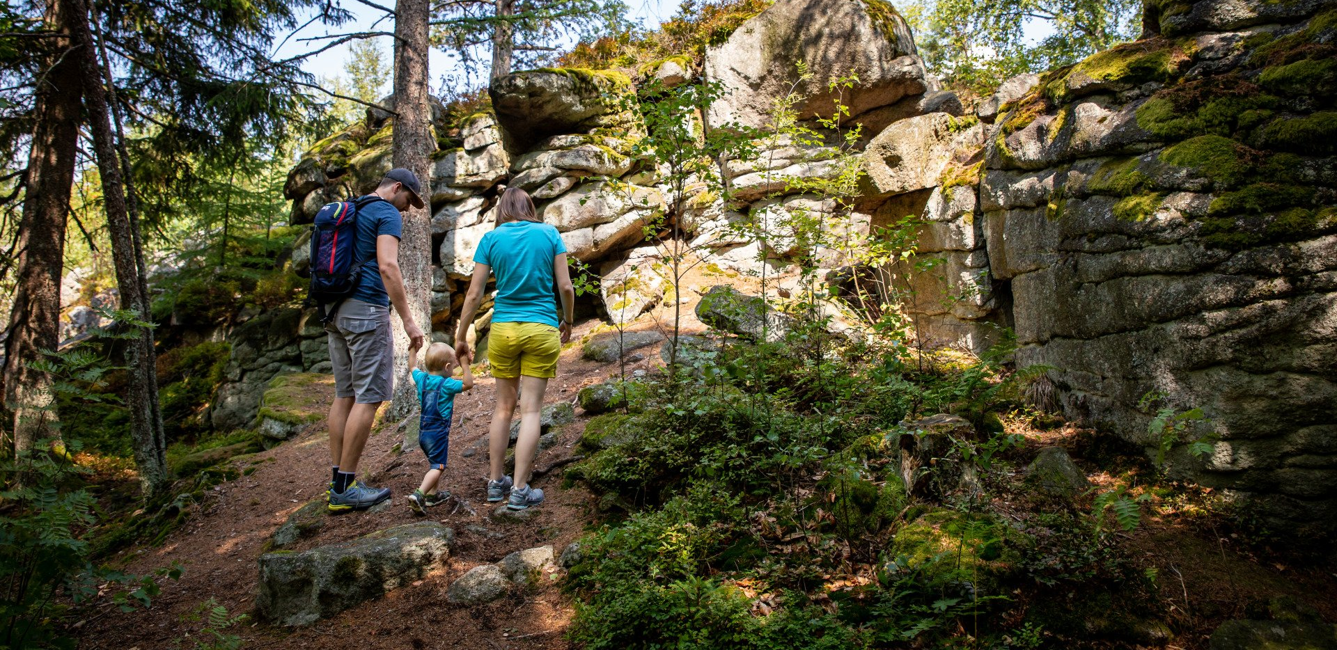 Wandern im Naturpark Steinwald Rundwege Goldsteig Fränkischer Gebirgsweg