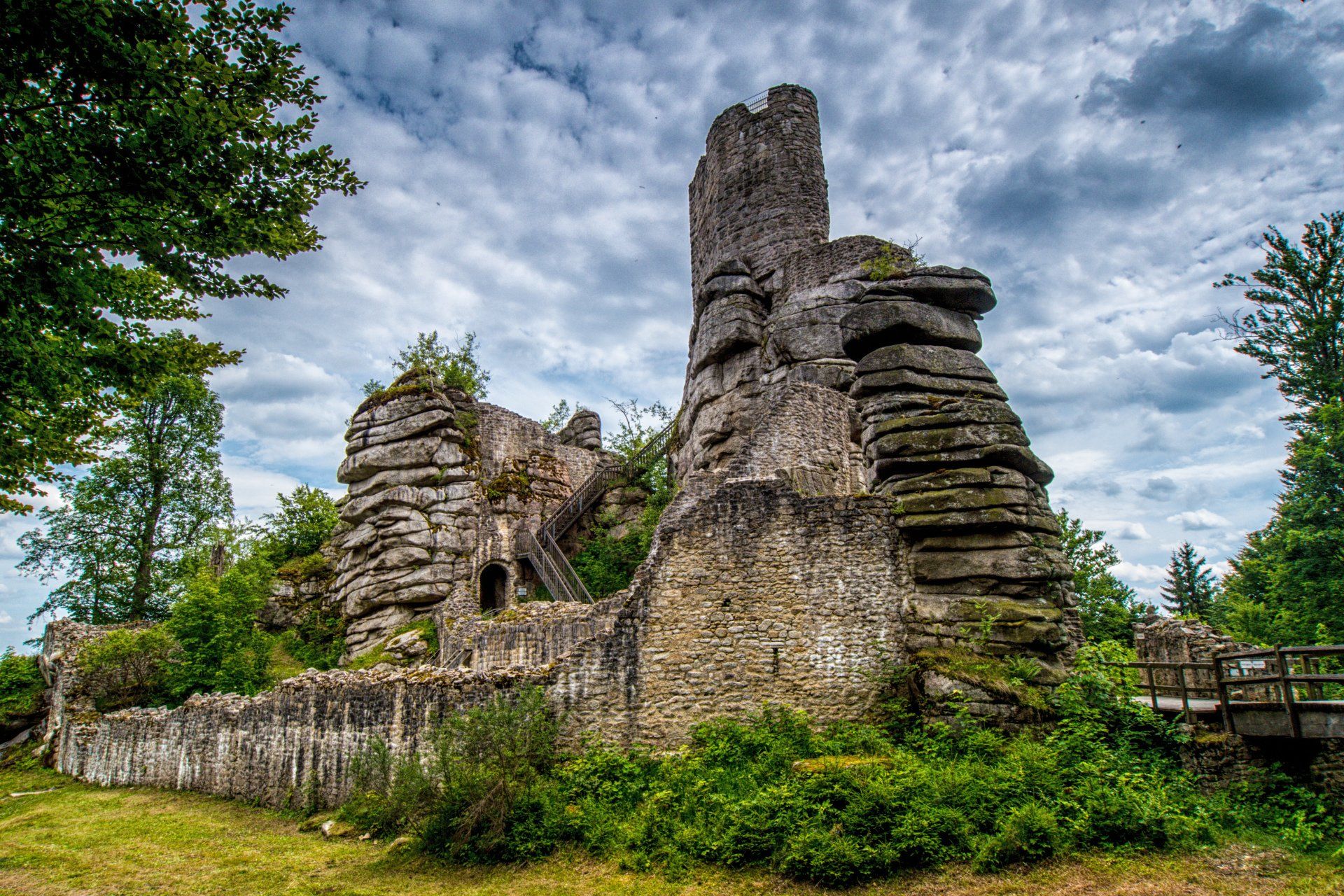 Burgruine Weißenstein im Naturpark Steinwald
