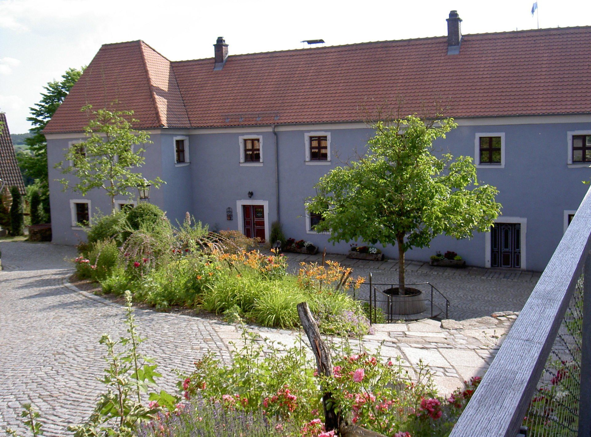 Schafferhof Zoigl in Neuhaus bei Windischeschenbach, Gartenführung